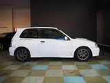 1999 Toyota Starlet Glanza V White Sedan for sale, Japanese used car export - photo 4 of 9 | GULJI TRADERS