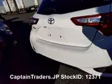 2017 Toyota Vitz White Sedan for sale, Japanese used car export - photo 8 of 22 | GULJI TRADERS