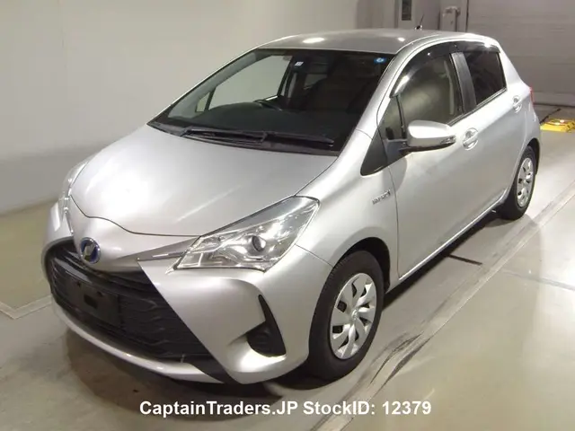 2019 Toyota Vitz - photo 1 2019 Toyota Vitz Silver Sedan for sale, Japanese used car export | GULJI TRADERS