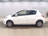 2019 Toyota Vitz F Package White Sedan for sale, Japanese used car export - photo 5 of 12 | GULJI TRADERS