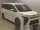 2018 Toyota Voxy Push Start Zs Kirameki Pearl Van for sale, Japanese used car export - photo 4 of 13 | GULJI TRADERS