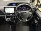 2018 Toyota Voxy Push Start Zs Kirameki Pearl Van for sale, Japanese used car export - photo 8 of 13 | GULJI TRADERS