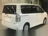 2011 Toyota Voxy Xl Edition Pearl Van for sale, Japanese used car export - photo 5 of 28 | GULJI TRADERS