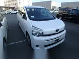 2011 Toyota Voxy Xl Edition Pearl Van for sale, Japanese used car export - photo 12 of 28 | GULJI TRADERS