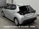 2020 Toyota Yaris Silver Sedan for sale, Japanese used car export - photo 3 of 10 | GULJI TRADERS