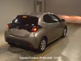 2020 Toyota Yaris Brown Sedan for sale, Japanese used car export - photo 3 of 8 | GULJI TRADERS