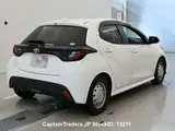 2020 Toyota Yaris White Sedan for sale, Japanese used car export - photo 3 of 13 | GULJI TRADERS