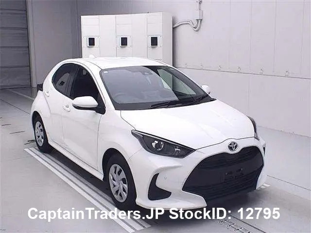 2020 Toyota Yaris White Sedan for sale, Japanese used car export | GULJI TRADERS
