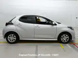 2021 Toyota Yaris Silver Sedan for sale, Japanese used car export - photo 4 of 13 | GULJI TRADERS