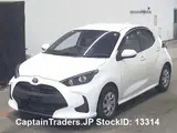 2021 Toyota Yaris Pearl white Sedan for sale, Japanese used car export - photo 5 of 9 | GULJI TRADERS