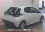 2023 Toyota Yaris Pearl Sedan for sale, Japanese used car export - photo 5 of 16 | GULJI TRADERS