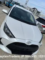 2023 Toyota Yaris Pearl Sedan for sale, Japanese used car export - photo 13 of 16 | GULJI TRADERS