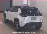 2022 Toyota Yaris Cross Pearl SUV for sale, Japanese used car export - photo 3 of 19 | GULJI TRADERS