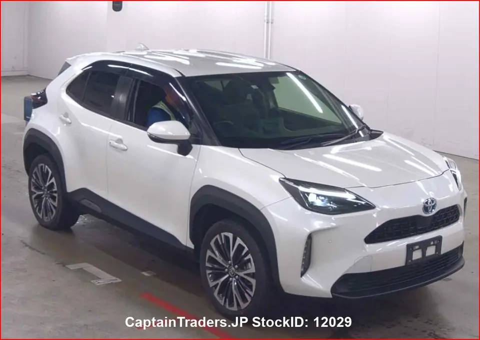 2022 Toyota Yaris Cross - photo 1 2022 Toyota Yaris Cross Pearl SUV for sale, Japanese used car export | GULJI TRADERS