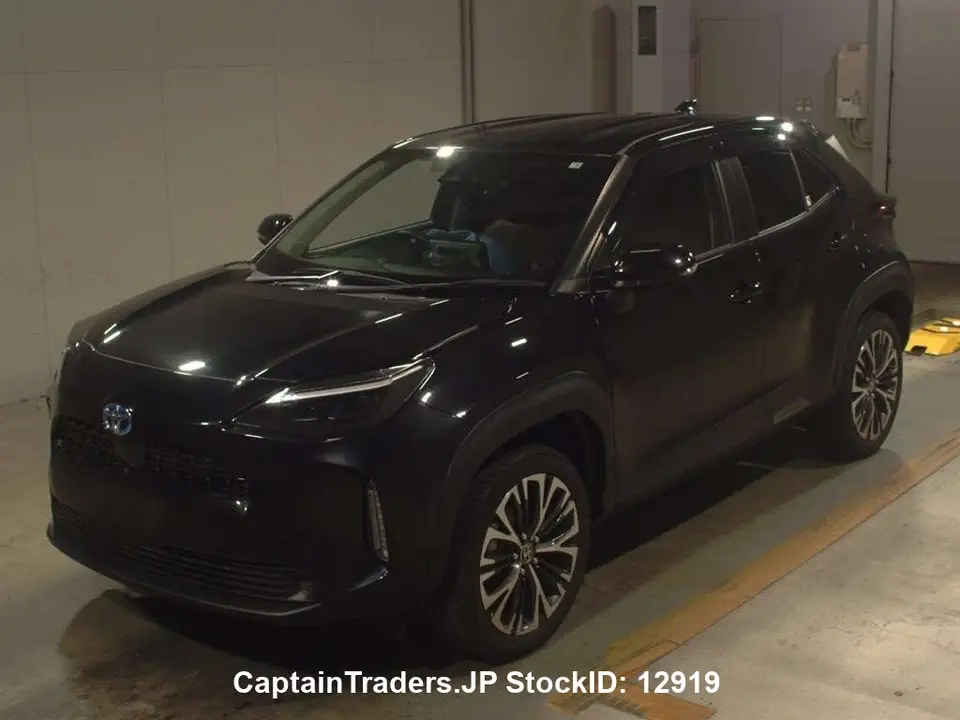 2022 Toyota Yaris Cross - photo 1 2022 Toyota Yaris Cross Black SUV for sale, Japanese used car export | GULJI TRADERS