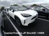 2022 Toyota Yaris Cross Pearl white SUV for sale, Japanese used car export - photo 34 of 46 | GULJI TRADERS