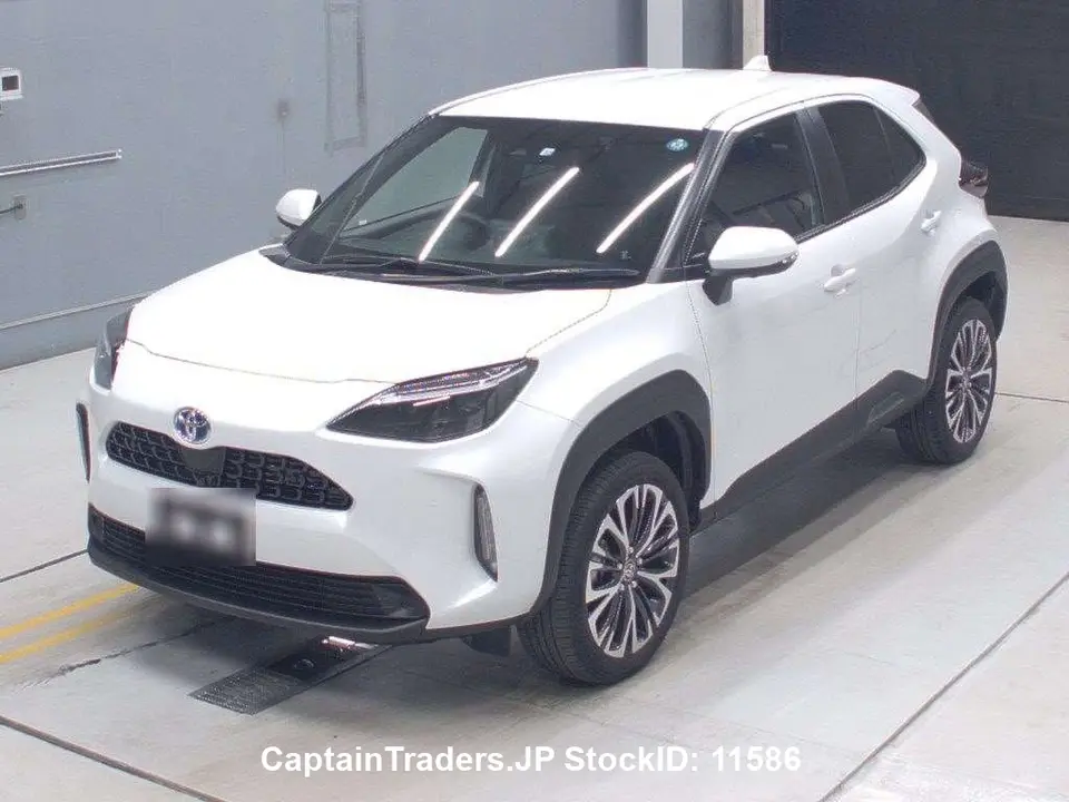 2022 Toyota Yaris Cross Pearl SUV for sale, Japanese used car export - photo 1 of 15 | GULJI TRADERS