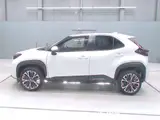 2022 Toyota Yaris Cross Pearl SUV for sale, Japanese used car export - photo 5 of 15 | GULJI TRADERS