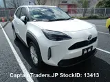 2023 Toyota Yaris Cross Pearl white SUV for sale, Japanese used car export - photo 24 of 37 | GULJI TRADERS