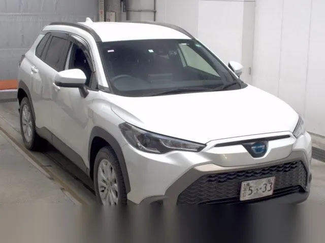 2023 Toyota Yaris Cross Push Start Hybrid S Pearl SUV for sale, Japanese used car export - photo 1 of 10 | GULJI TRADERS