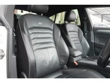 2017 Volkswagen Arteon R-Line 4 Motion White Sedan for sale, Japanese used car export - photo 17 of 79 | GULJI TRADERS
