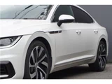 2017 Volkswagen Arteon R-Line 4 Motion White Sedan for sale, Japanese used car export - photo 39 of 79 | GULJI TRADERS