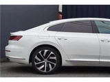 2017 Volkswagen Arteon R-Line 4 Motion White Sedan for sale, Japanese used car export - photo 54 of 79 | GULJI TRADERS