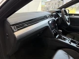 2017 Volkswagen Arteon Arteon R-Line 4M Advance Black Sedan for sale, Japanese used car export - photo 21 of 24 | GULJI TRADERS
