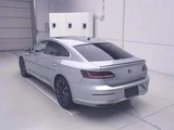 2017 Volkswagen Arteon Arteon STI 4Motion R-Line 4WD Gray Sedan for sale, Japanese used car export - photo 2 of 11 | GULJI TRADERS