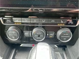 2018 Volkswagen Arteon R-Line 4Motion Advance 4WD Pearl Sedan for sale, Japanese used car export - photo 22 of 54 | GULJI TRADERS