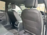 2018 Volkswagen Arteon R-Line 4Motion Advance 4WD Pearl Sedan for sale, Japanese used car export - photo 26 of 54 | GULJI TRADERS