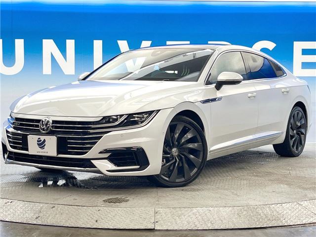 2018 Volkswagen Arteon TSI 4Motion R-Line Advance - photo 1 2018 Volkswagen Arteon TSI 4Motion R-Line Advance Pearl Sedan for sale, Japanese used car export | GULJI TRADERS