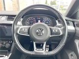 2018 Volkswagen Arteon TSI 4Motion R-Line Advance Pearl Sedan for sale, Japanese used car export - photo 22 of 30 | GULJI TRADERS