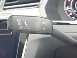 2018 Volkswagen Arteon TSI 4Motion R-Line Advance Pearl Sedan for sale, Japanese used car export - photo 27 of 30 | GULJI TRADERS