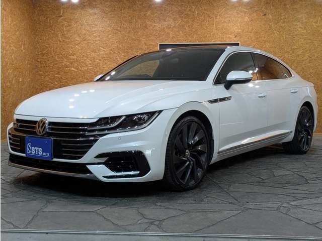 2018 Volkswagen Arteon R-Line 4Motion Advance 4WD - photo 1 2018 Volkswagen Arteon R-Line 4Motion Advance 4WD White Sedan for sale, Japanese used car export | GULJI TRADERS