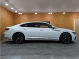 2018 Volkswagen Arteon R-Line 4Motion Advance 4WD White Sedan for sale, Japanese used car export - photo 2 of 69 | GULJI TRADERS