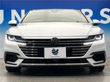2018 Volkswagen Arteon R-Line 4Motion Advance Pearl Sedan for sale, Japanese used car export - photo 21 of 30 | GULJI TRADERS
