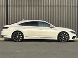 2018 Volkswagen Arteon Arteon TSI 4Motion R-Line Advance 4WD White Sedan for sale, Japanese used car export - photo 7 of 22 | GULJI TRADERS