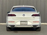 2018 Volkswagen Arteon Arteon TSI 4Motion R-Line Advance 4WD White Sedan for sale, Japanese used car export - photo 9 of 22 | GULJI TRADERS