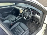 2018 Volkswagen Arteon Arteon TSI 4Motion R-Line Advance 4WD White Sedan for sale, Japanese used car export - photo 11 of 22 | GULJI TRADERS