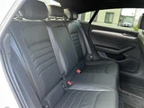 2018 Volkswagen Arteon Arteon TSI 4Motion R-Line Advance 4WD White Sedan for sale, Japanese used car export - photo 15 of 22 | GULJI TRADERS
