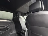 2018 Volkswagen Arteon Arteon SB TSI 4Motion R-Line Advance 4WD Pearl Sedan for sale, Japanese used car export - photo 14 of 23 | GULJI TRADERS