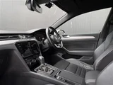 2018 Volkswagen Arteon Arteon SB TSI 4Motion R-Line Advance 4WD Pearl Sedan for sale, Japanese used car export - photo 17 of 23 | GULJI TRADERS