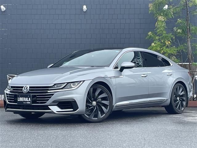 2018 Volkswagen Arteon Arteon R-Line 4M Advance 4WD - photo 1 2018 Volkswagen Arteon Arteon R-Line 4M Advance 4WD Silver Sedan for sale, Japanese used car export | GULJI TRADERS