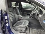 2018 Volkswagen Arteon Arteon R-Line 4M Advance Blue Sedan for sale, Japanese used car export - photo 11 of 24 | GULJI TRADERS