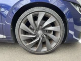 2018 Volkswagen Arteon Arteon R-Line 4M Advance Blue Sedan for sale, Japanese used car export - photo 18 of 24 | GULJI TRADERS