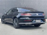 2018 Volkswagen Arteon Arteon R-Line 4M Advance 4WD Black Sedan for sale, Japanese used car export - photo 2 of 24 | GULJI TRADERS