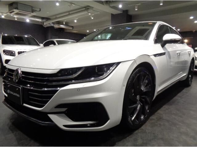 2018 Volkswagen Arteon R-Line 4Motion Advance - photo 1 2018 Volkswagen Arteon R-Line 4Motion Advance White Sedan for sale, Japanese used car export | GULJI TRADERS