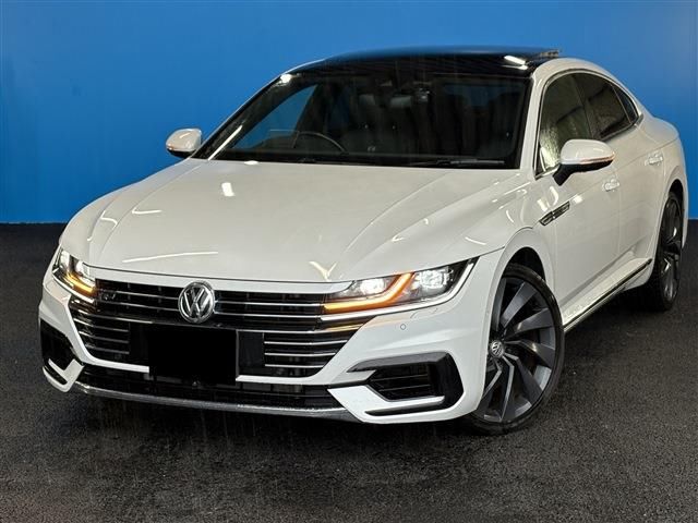 2018 Volkswagen Arteon R-Line 4MOTION Advan - photo 1 2018 Volkswagen Arteon R-Line 4MOTION Advan White Sedan for sale, Japanese used car export | GULJI TRADERS