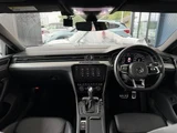2018 Volkswagen Arteon R-Line 4MOTION Advan White Sedan for sale, Japanese used car export - photo 6 of 30 | GULJI TRADERS